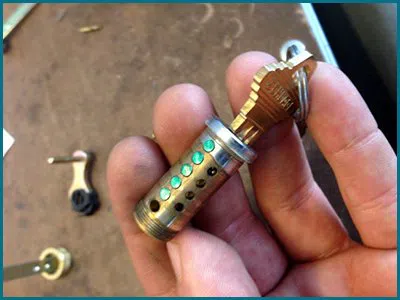 Father Son Locksmith Shop Minneapolis, MN 612-470-3636 - 65-9